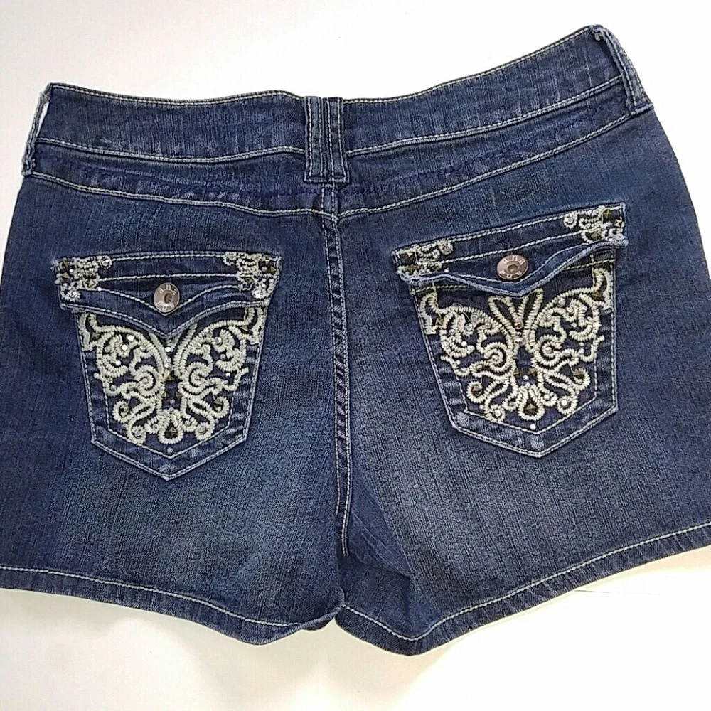 A.N.A. Embellished Shorts Denim 12P